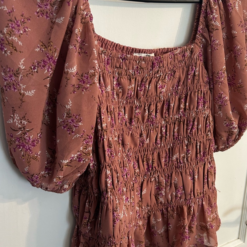 Women’s floral cropped blouse